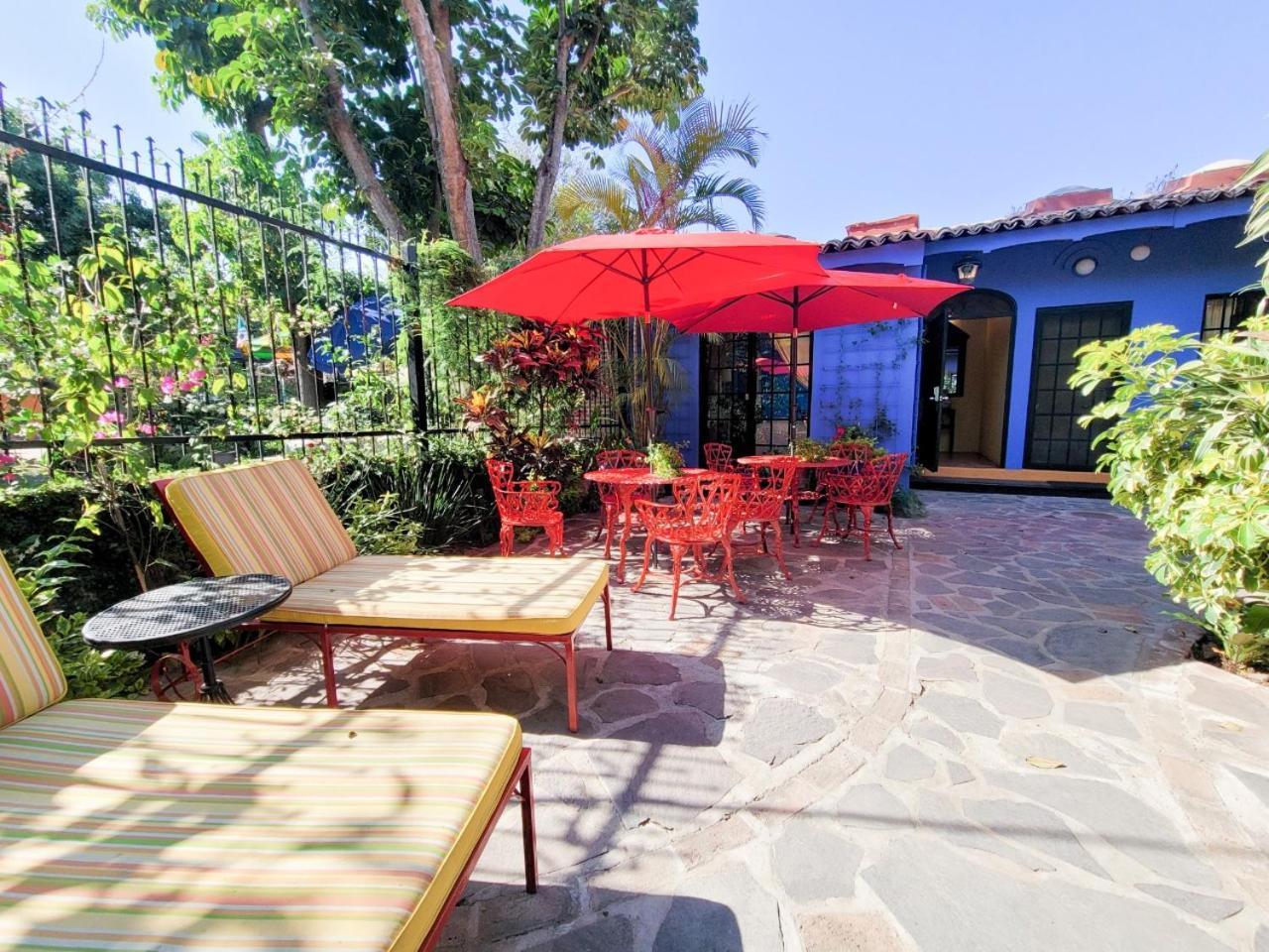 Estrellita'S Bed & Breakfast Ахихик Экстерьер фото