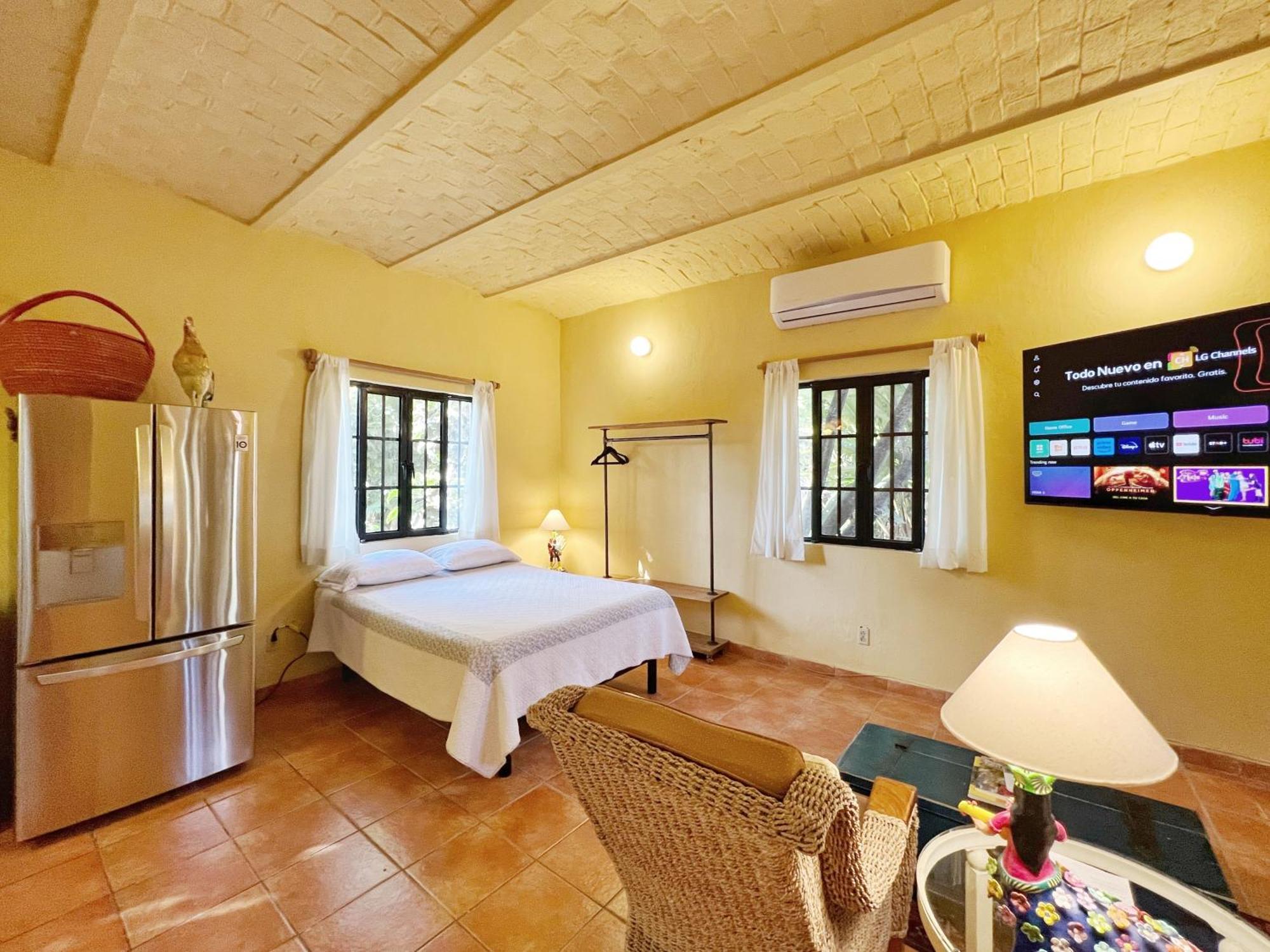 Estrellita'S Bed & Breakfast Ахихик Экстерьер фото