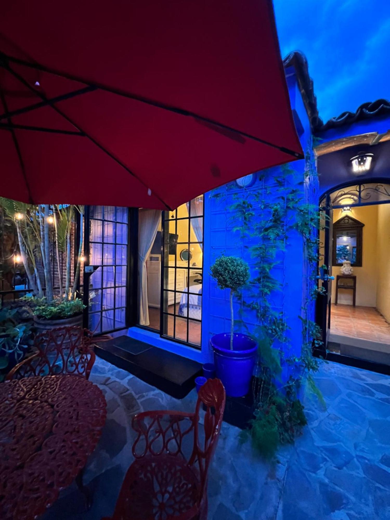 Estrellita'S Bed & Breakfast Ахихик Экстерьер фото