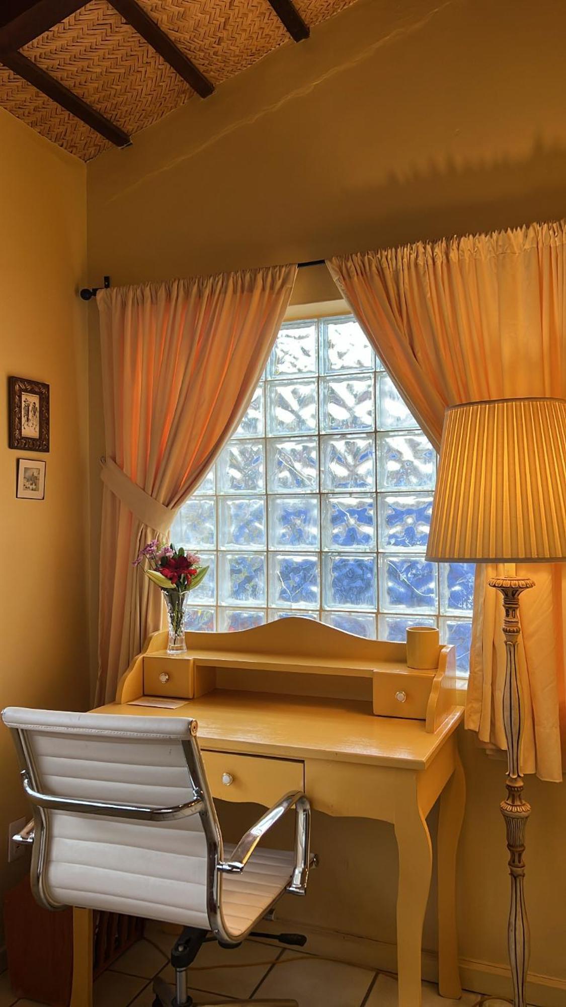Estrellita'S Bed & Breakfast Ахихик Экстерьер фото